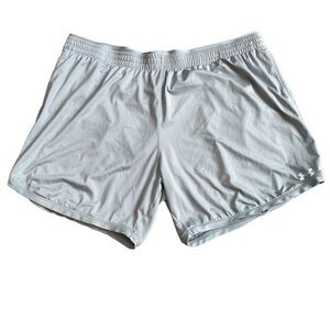 Men’s Under Armour light grey shorts. Size XXL
